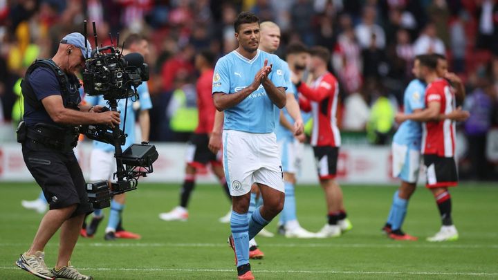 Manchester City přebírá vedení anglické ligy po vítězství v Sheffieldu