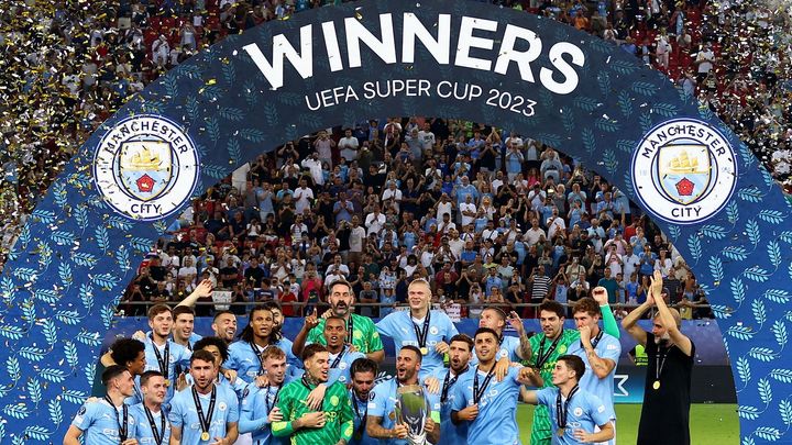 Manchester City získal Superpohár UEFA poprvé v historii po dramatickém penaltovém rozstřelu s Sevillou.