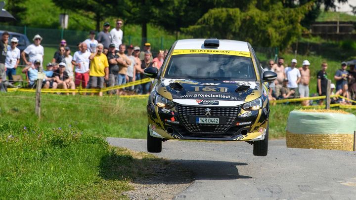 Tarabus získal vítězný pohár na Barum rallye, i přesto, že nezávodil celý rok.