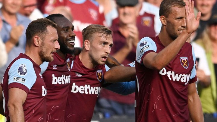 West Ham získal vítězství nad Chelsea díky penaltě, kterou vyrobil Souček a hvězdný Argentinec ji neproměnil.