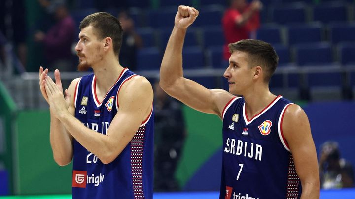 Basketbalista ze Srbska utrpěl zranění ledviny po ráně od soupeře během MS.