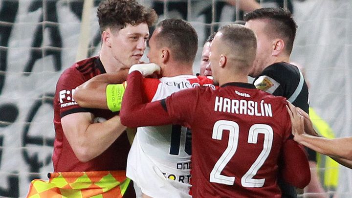 Tresty za derby: Bořil dostal čtyřzápasovou stopku, Krejčí na dvouzápasovou.