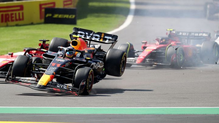 Max Verstappen zvítězil v Mexiku před Lando Norrisem a Lewisem Hamiltonem.