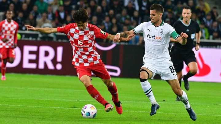 Remíza domácího týmu Mönchengladbach s Čvančarou ve zahraničních ligách