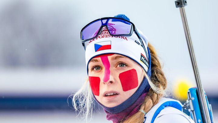 Davidová si stěžovala na to, že ostatní státy měly lyže o třídu lepší a že navíc špatně střílela.