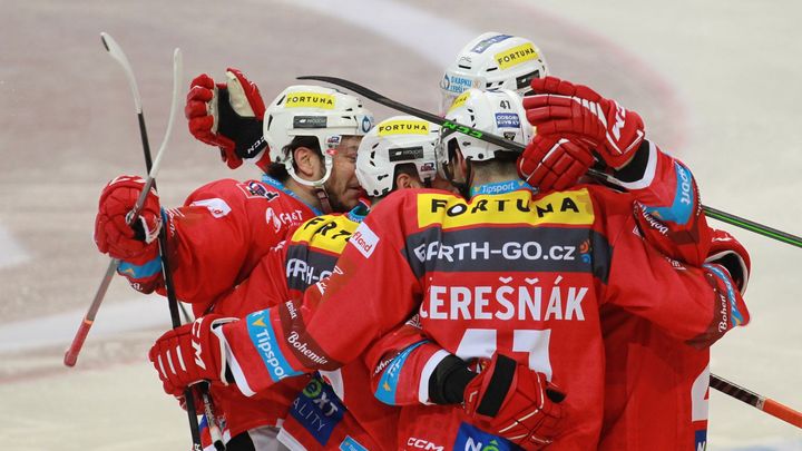 Pardubice postoupily do finále Spenglerova poháru přes Kanadu.