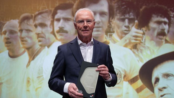 Beckenbauer – Uznávaný jako nejlepší na světě, vzpomíná se i na Panenku