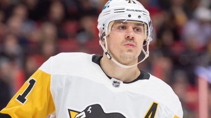 Evgeni Malkin, hvězda NHL, zaznamenal neobvyklý gól do vlastní prázdné branky.