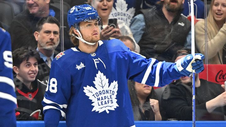 Nylander podepsal významnou smlouvu s Torontem, Pastrňák překonán