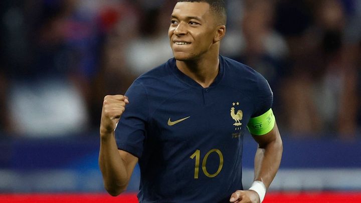 Kylian Mbappé agreed terms with Real Madrid and will receive a staggering amount just for his signature.