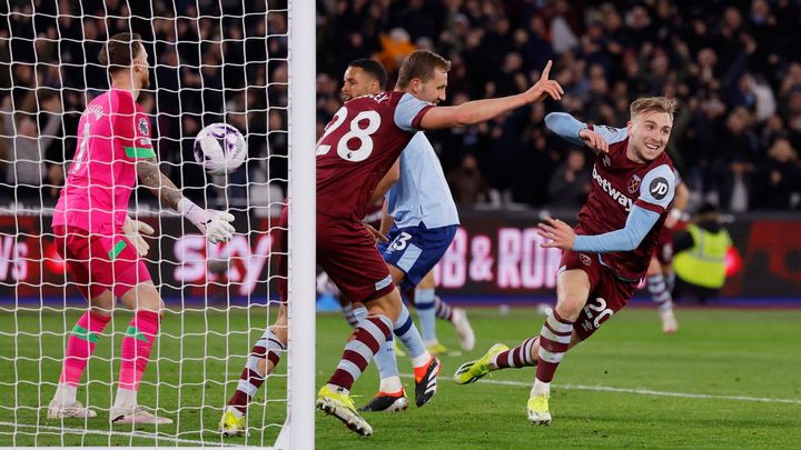 West Ham porazil Brentford 4:2 a zaznamenal svou první výhru v letošní sezóně.