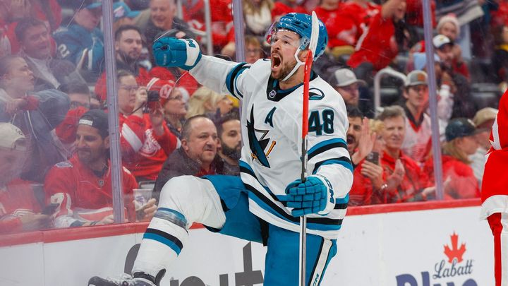 Hertl překvapil experty a je považován za vítěze přestupní uzávěrky NHL