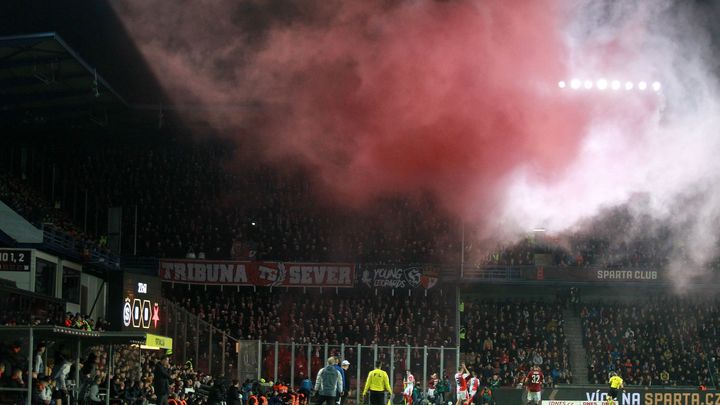 Sparta a Slavia pokutovány za ligové a pohárové derby – Sparta 170 tisíc, Slavia 140 tisíc