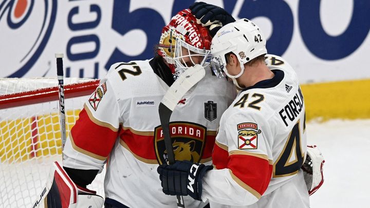 Florida Panthers zvítězili nad týmem Edmonton Oilers potřetí a směle postupují za cílem získat Stanley Cup.