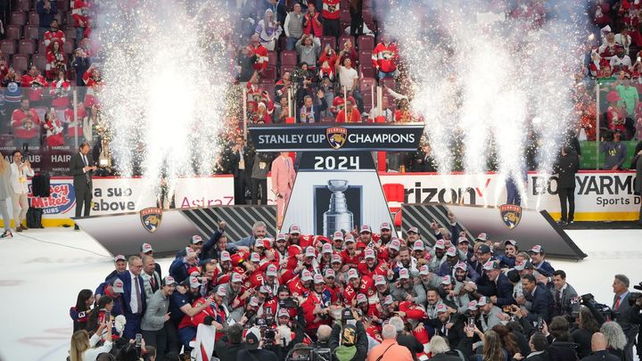 Florida získala Stanley Cup v poslední chvíli, Edmonton skončil v jízdě.