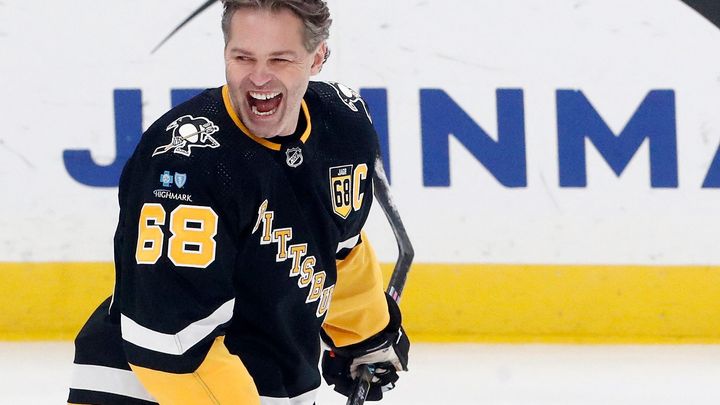 „Jaromír Jágr stále aktivní v NHL po 44 letech“