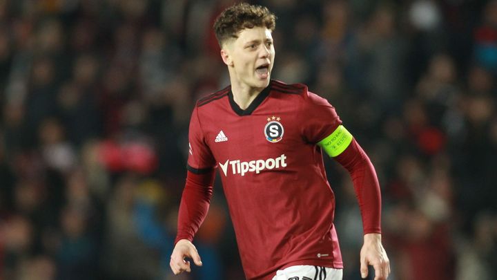 Kapitán Sparty přestupuje do Girony, klub získává vysoký transferový poplatek.