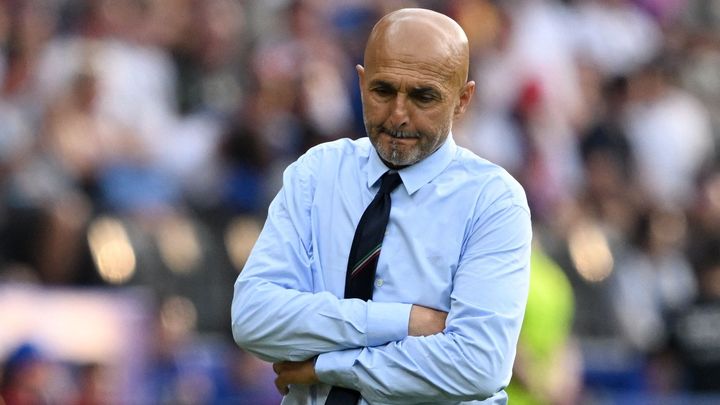 Spalletti zůstává trenérem squadry azzury po překonání senzačního vyřazení.