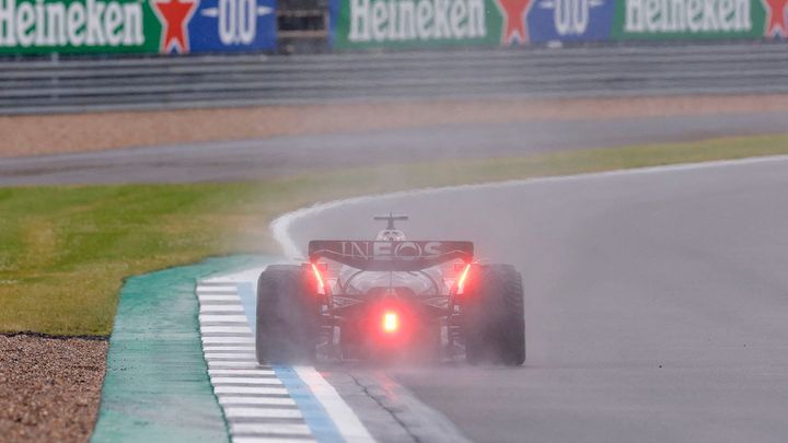 Britové dominují v domácí kvalifikaci F1, nejrychlejší je Russell v týmu Mercedes.