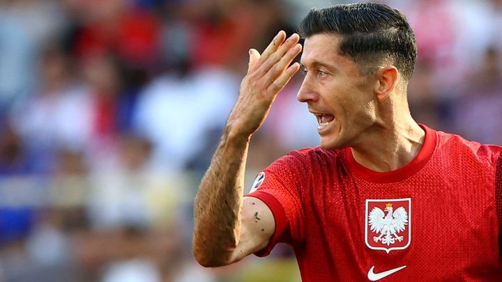 Lewandowskému hrozí pětiletý trest vězení kvůli podezření z nelegálního nákupu vysokoškolského diplomu.