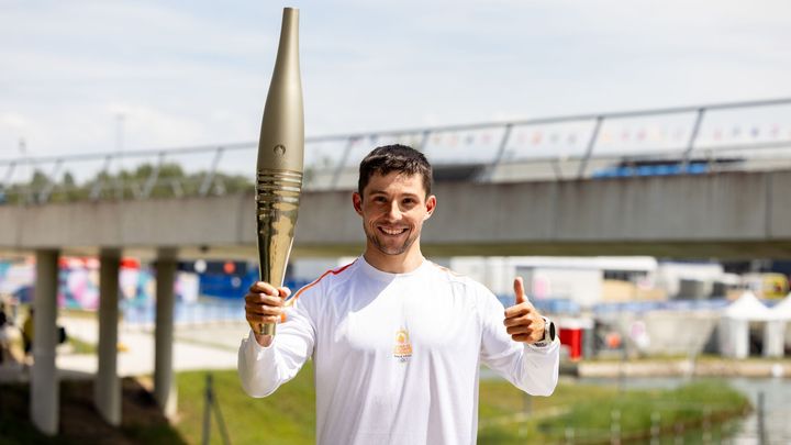 Prskavec přiznal účast v silném okamžiku štafety s pochodní v Paříži