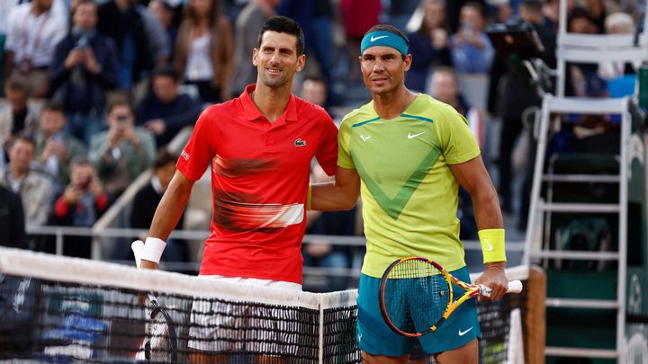 Střet Djokoviče a Nadala v Paříži: Souboj tenisových velikánů na Roland Garros.