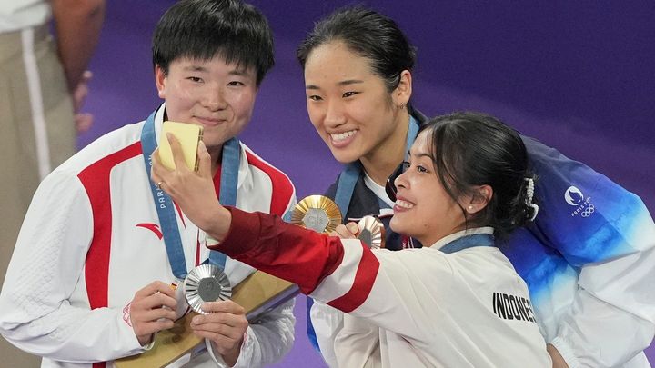 Číňanka dojala nevídaným gestem v duchu olympijského ideálu.