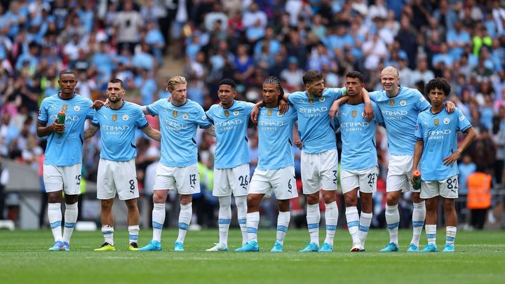 Finále anglického Superpoháru rozhodnuto až po penaltách, Černý otevřel skóre pro Rangers.