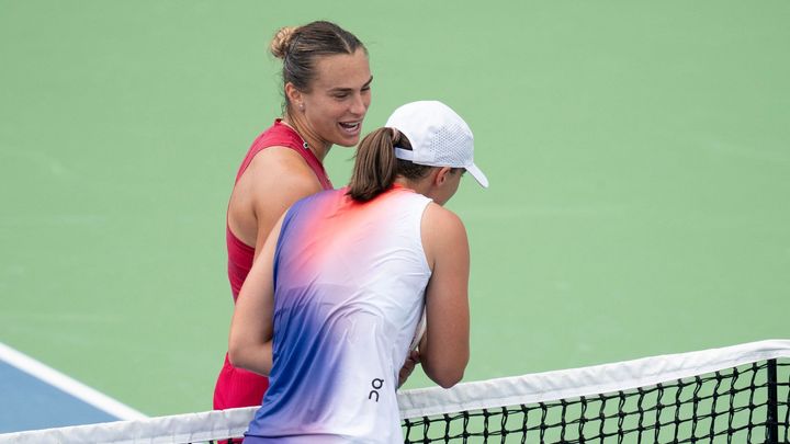 Sabalenka dominates Šwiatek in Cincinnati, advances to face American opponent