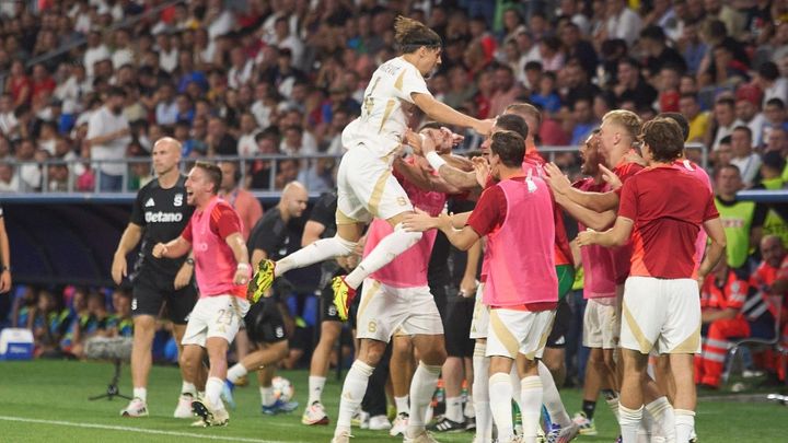 Sparta postupuje do 4. předkola díky skvělému výkonu ve druhém poločase, radují se i fanoušci Slavie.