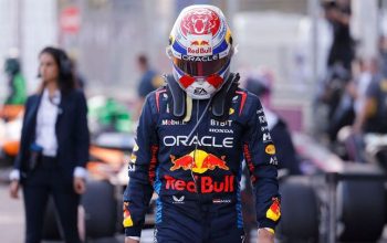 Verstappen potrestán veřejnými pracemi a Hamilton hovořil o rasismu v neobvyklé situaci v F1.