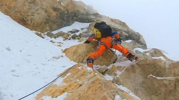 Holeček zdolal náročnou stěnu a odměnou je pivo, Langtang poražen.