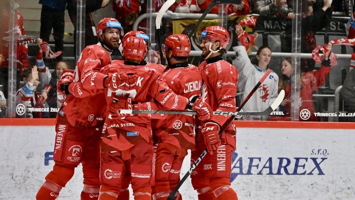 Liberec vyrovnal tříbrankové manko v bláznivém zápase v Třinci, avšak v závěru přišla smršť.