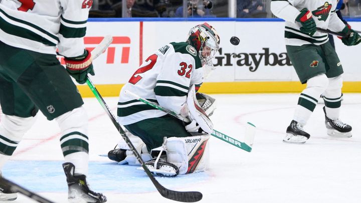 Video: Brankář udělal historický zákrok a zapsal se do historie NHL