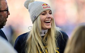 Americká lyžařská hvězda Lindsey Vonn se vrátila k lyžování ve svých 40 letech.