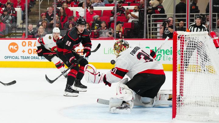 Nečas zaznamenal dvanáctý bod v řadě, Faksa vedl výhru v Bostonu