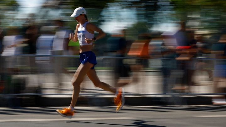 Češka Stewartová dosáhla nového národního rekordu v maratonu s téměř dvouminutovým rozdílem.