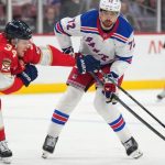 Hvězdný ruský hráč skóroval v NHL, ale jeho tým Rangers prohrál; překonal legendárního soupeře