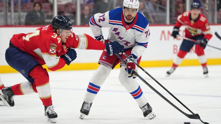 Hvězdný ruský hráč skóroval v NHL, ale jeho tým Rangers prohrál; překonal legendárního soupeře