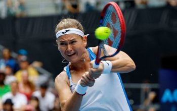 Bouzková prohrála v prvním kole Australian Open s ruskou soupeřkou.