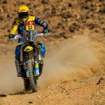 Český závodník Michal Michek odstoupil ve čtvrté etapě Rallye Dakar, ztrácí se tak nejrychlejší Čech na motocyklu.