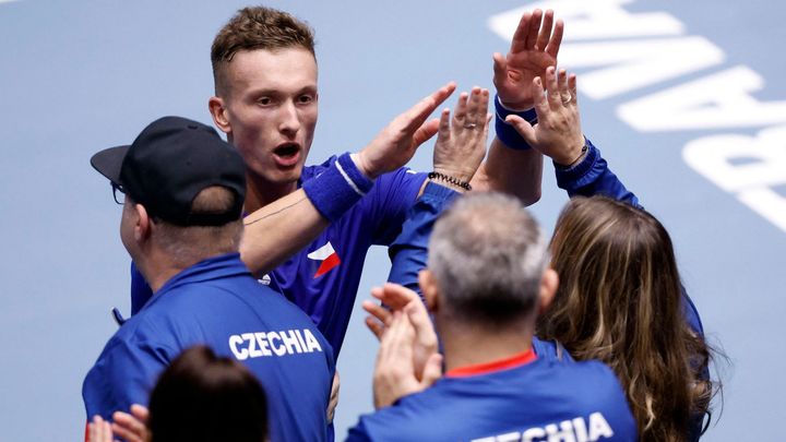 Lehečka zvítězil nad Leeem a český tým vede v kvalifikaci Davis Cupu nad Koreou 1:0.