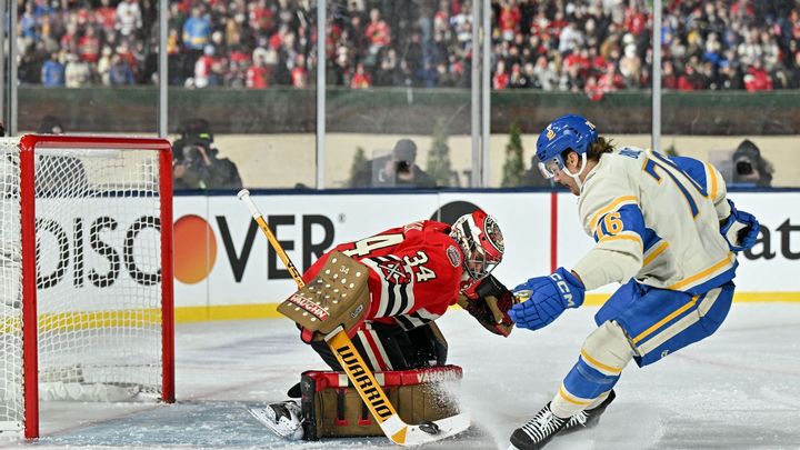 Mrázek scored six goals in an NHL outdoor game, Dostál secured the win