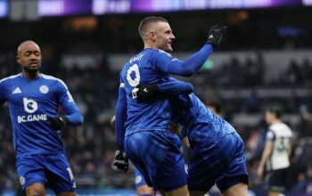 Vardy potrestal Kinského a znovu porazil Tottenham. Fanoušci jsou naštvaní a požadují změnu.