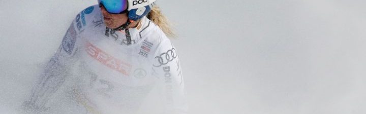 Ester Ledecká děsila soupeřky rychlou jízdou v super-G, ale světová medaile jí nakonec unikla.