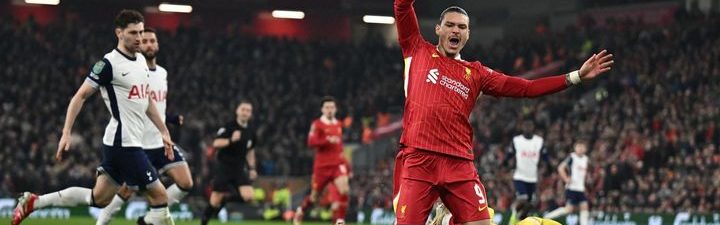 Kinský zahřešil penaltou a Liverpool mu nastřílel čtyři góly v chmurném večeru.