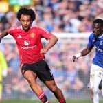 Manchester United se na hřišti Evertonu dostal do ztrátového stavu, ale nakonec dokázal zachránit remízu.