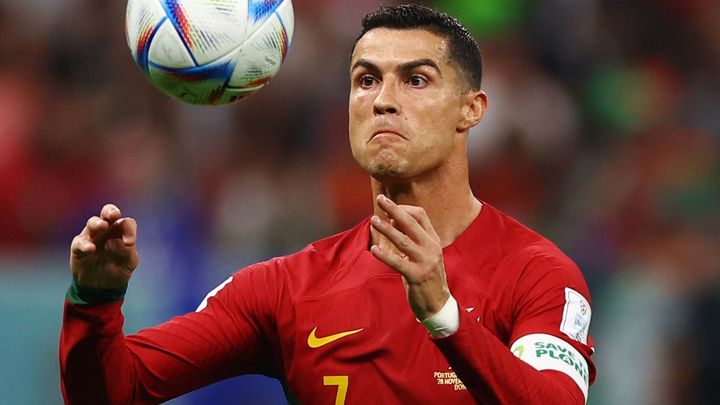 Ronaldo hovoří o svém vztahu s Messim a označuje se za nejlepšího fotbalistu v historii.