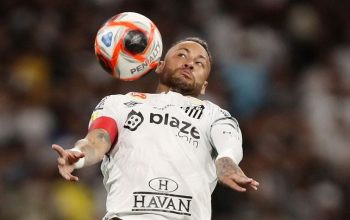 Video: Neymar ukázal neobvyklou show s praporkem