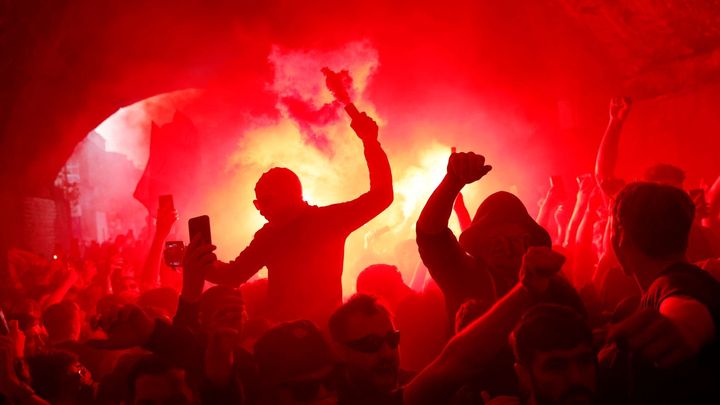 V Dunajské Stredě se očekává fotbalový Armagedon, obchody budou zavřené a návštěva hřbitova není doporučena.